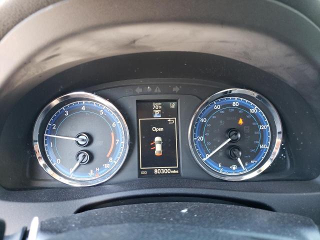 2T1BURHE2JC004740 - 2018 TOYOTA COROLLA L BLUE photo 9