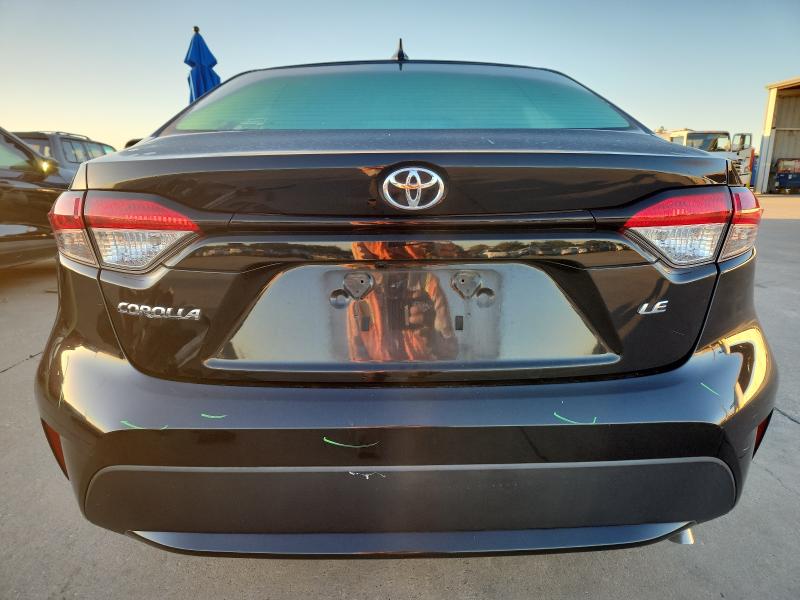 5YFEPMAE5MP233077 - 2021 TOYOTA COROLLA LE BLACK photo 6
