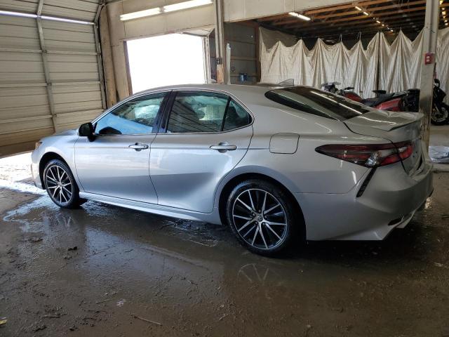 4T1G11AK0PU739966 - 2023 TOYOTA CAMRY SE NIGHT SHADE SILVER photo 2