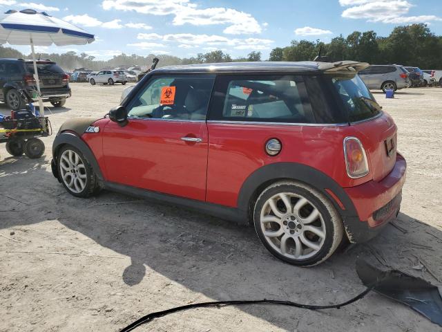 WMWMF73528TT90476 - 2008 MINI COOPER S RED photo 2