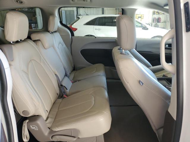 2C4RC1FG7JR128770 - 2018 CHRYSLER PACIFICA TOURING PLUS WHITE photo 11