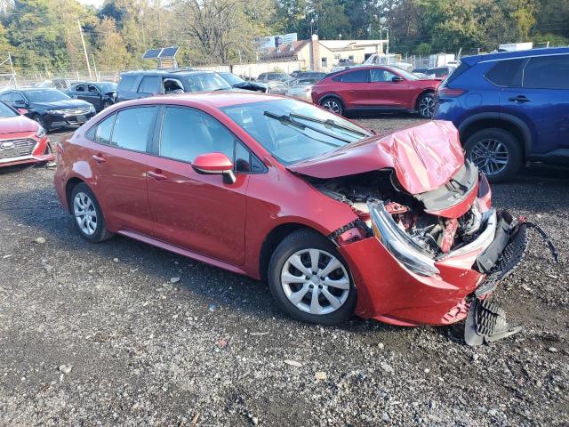 5YFEPMAE4MP251540 - 2021 TOYOTA COROLLA LE RED photo 4