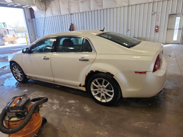 1G1ZE5E7XBF390853 - 2011 CHEVROLET MALIBU LTZ WHITE photo 2
