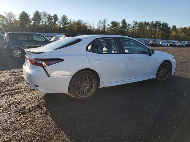 4T1T31AKXPU049845 - 2023 TOYOTA CAMRY SE NIGHT SHADE WHITE photo 3