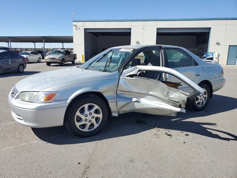2000 TOYOTA CAMRY LE, 