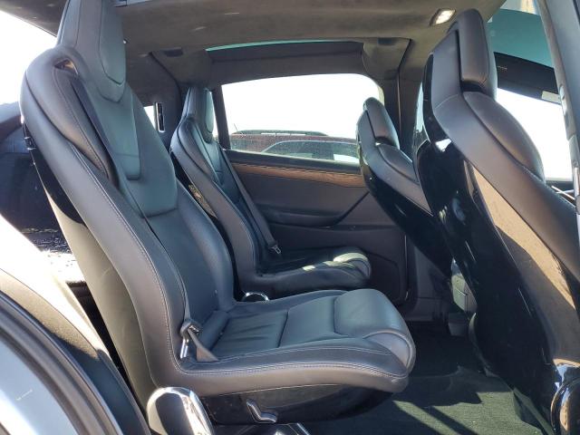 5YJXCBE2XGF017668 - 2016 TESLA MODEL X SILVER photo 10