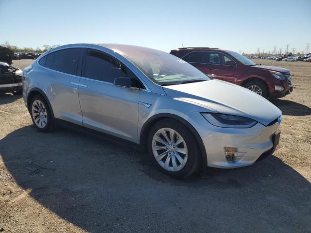 5YJXCBE2XGF017668 - 2016 TESLA MODEL X SILVER photo 4