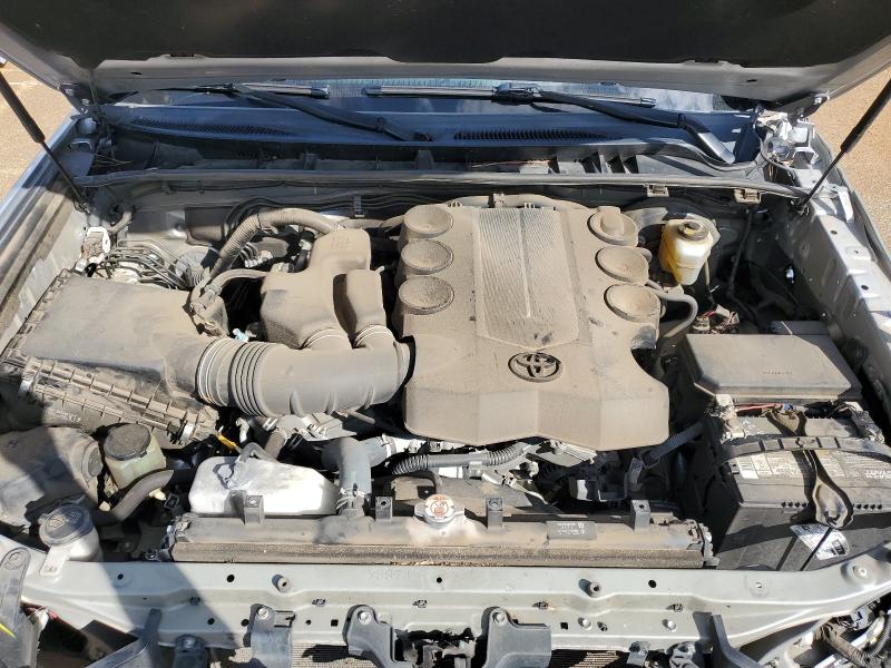 JTEZU5JR1J5191272 - 2018 TOYOTA 4RUNNER SR5 Күміс фото 12