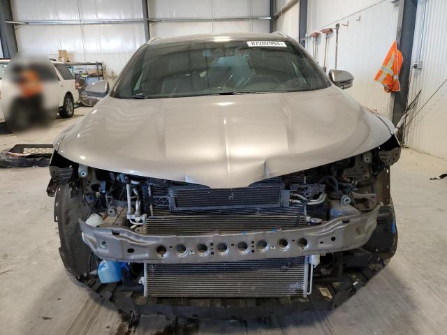 5LMTJ3DH3HUL31406 - 2017 LINCOLN MKC RESERVE თაფლისფერი ფოტო 5