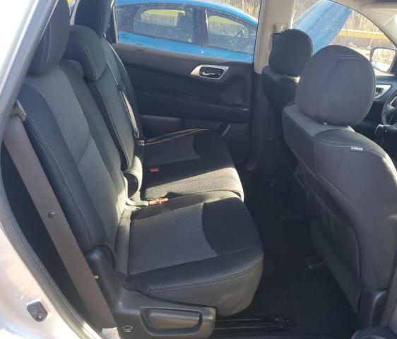5N1DR2MN0HC673515 - 2017 NISSAN PATHFINDER S SILVER photo 11