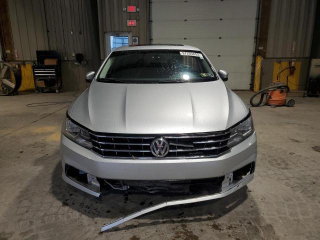 1VWBT7A32HC084458 - 2017 VOLKSWAGEN PASSAT SE SILVER photo 5