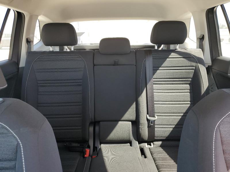 3VVRB7AX3RM056807 - 2024 VOLKSWAGEN TIGUAN S 灰色 照片 10