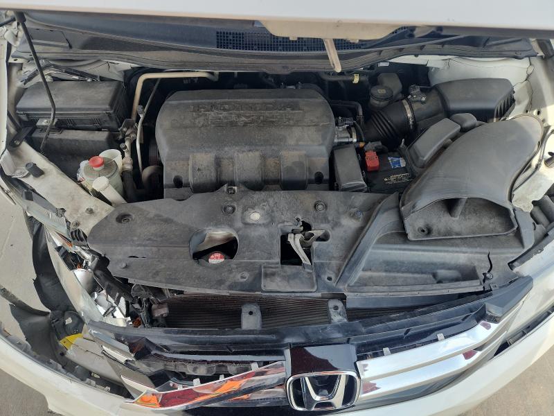 5FNRL5H65HB022724 - 2017 HONDA ODYSSEY EXL WHITE photo 12