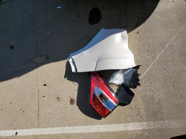 1FMCU9J95JUA29468 - 2018 FORD ESCAPE TITANIUM WHITE photo 13