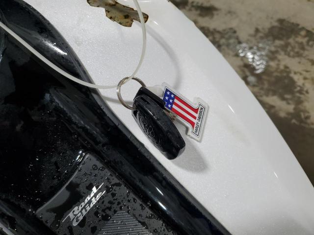 1HD1KH718RB619991 - 2024 HARLEY-DAVIDSON FLTRX 白色 照片 8