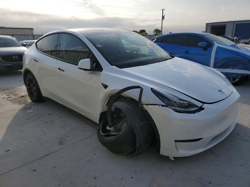 5YJYGDEE5MF060647 - 2021 TESLA MODEL Y 白色 照片 4