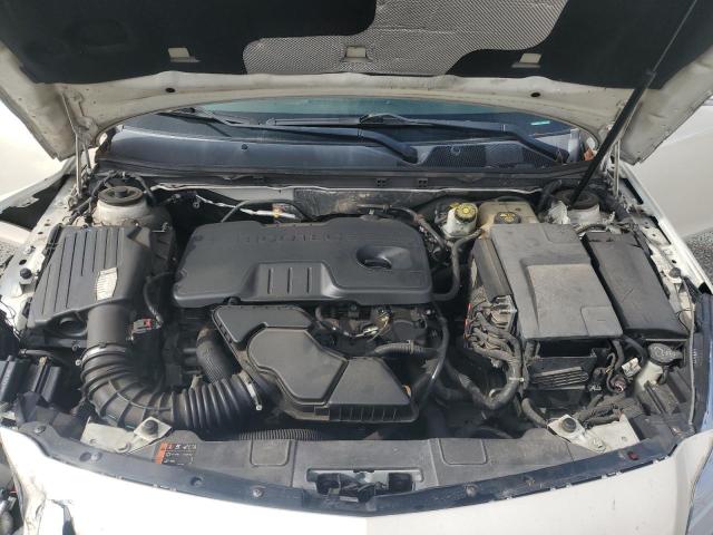 2G4GR5EKXC9141594 - 2012 BUICK REGAL WHITE photo 11