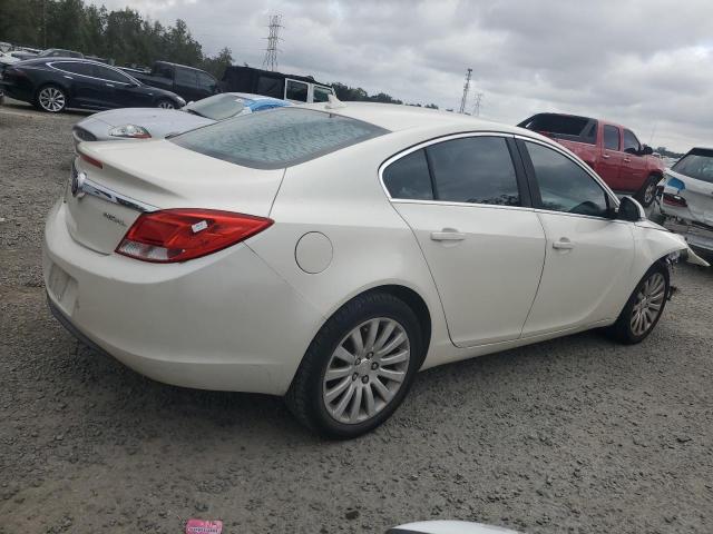 2G4GR5EKXC9141594 - 2012 BUICK REGAL WHITE photo 3