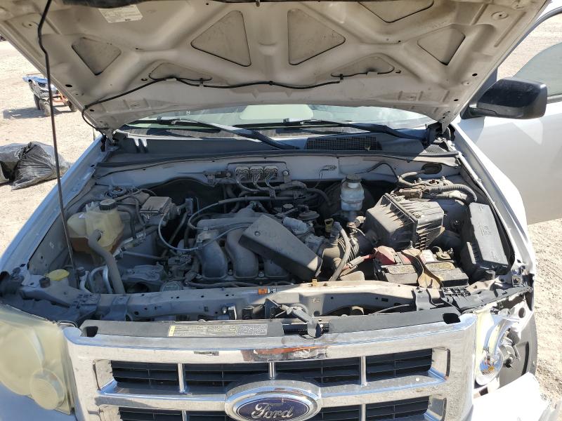1FMCU03118KC23424 - 2008 FORD ESCAPE XLT SILVER photo 12