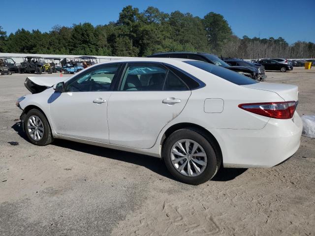 4T1BF1FK3FU908333 - 2015 TOYOTA CAMRY LE 白色 照片 2
