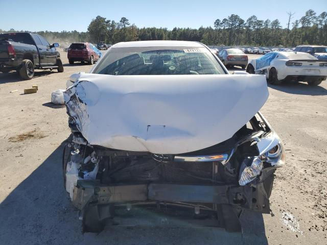 4T1BF1FK3FU908333 - 2015 TOYOTA CAMRY LE 白色 照片 5