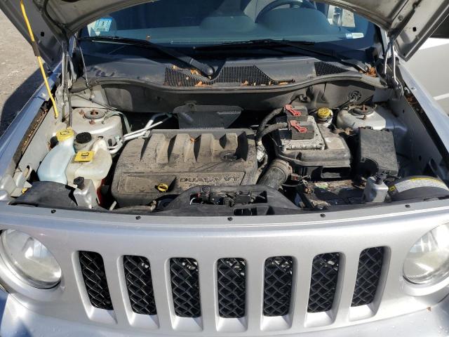 1J4NF1GB2BD100575 - 2011 JEEP PATRIOT SPORT فضي صورة 12