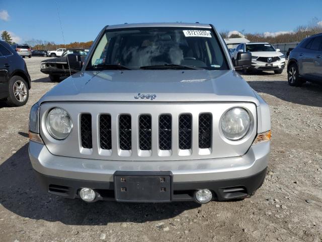 1J4NF1GB2BD100575 - 2011 JEEP PATRIOT SPORT فضي صورة 5
