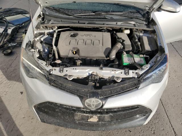 5YFBURHE2KP907939 - 2019 TOYOTA COROLLA L فضي صورة 11
