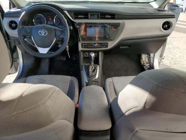 5YFBURHE2KP907939 - 2019 TOYOTA COROLLA L فضي صورة 8