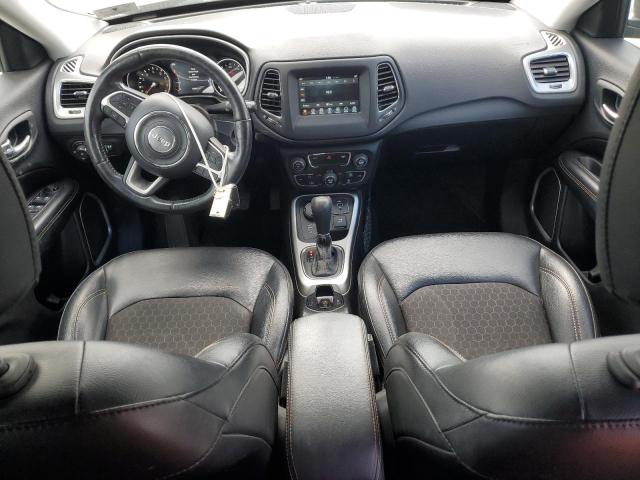 3C4NJDBBXKT839698 - 2019 JEEP COMPASS LATITUDE Gris foto 8