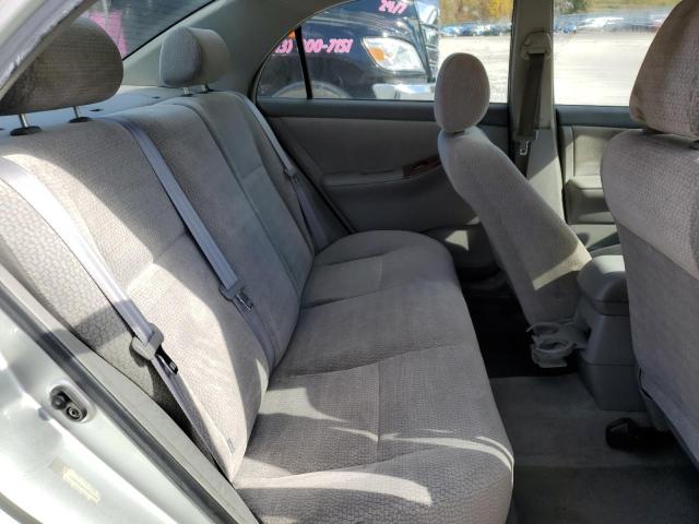 JTDBR32E642042563 - 2004 TOYOTA COROLLA CE 银色 照片 10