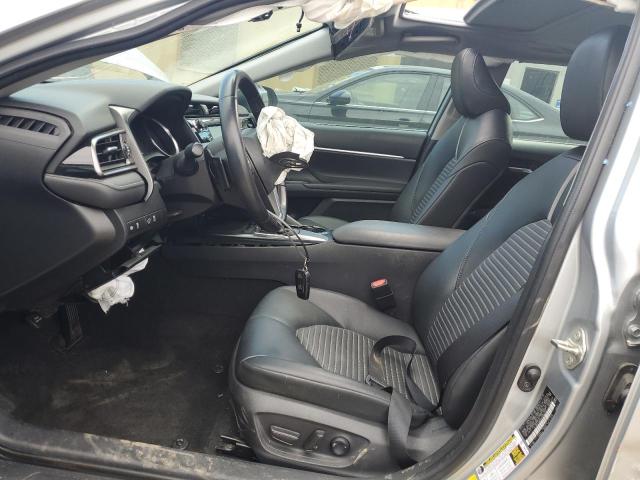 4T1M11AK2LU392105 - 2020 TOYOTA CAMRY SE 银色 照片 7