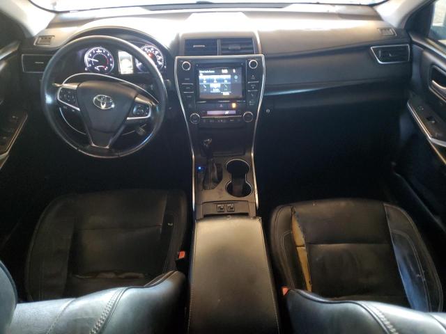 4T1BF1FK1HU797915 - 2017 TOYOTA CAMRY LE 银色 照片 8