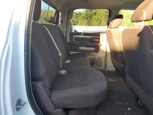 1C6RR7LT4JS240256 - 2018 RAM 1500 SLT Белый фото 10