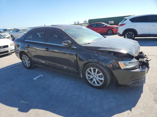 3VWDP7AJ4DM257417 - 2013 VOLKSWAGEN JETTA SE 黑色 照片 4