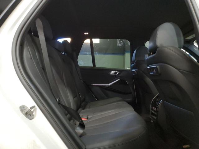 5UXTA6C01M9H25800 - 2021 BMW X5 XDRIVE45E WHITE photo 11