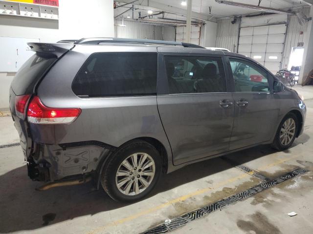 5TDJK3DC6BS020029 - 2011 TOYOTA SIENNA LE GRAY photo 3