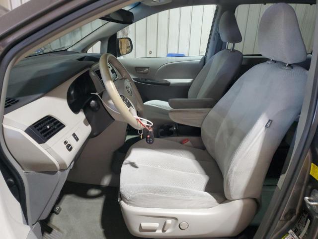 5TDJK3DC6BS020029 - 2011 TOYOTA SIENNA LE GRAY photo 7