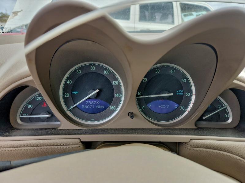 WDBSK75FX4F076562 - 2004 MERCEDES-BENZ SL 500 白色 照片 9