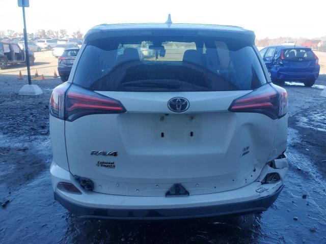 JTMBFREV0HJ715964 - 2017 TOYOTA RAV4 LE WHITE photo 6