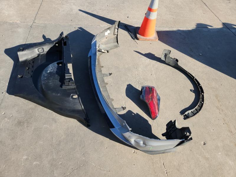 2T3ZFREV4JW469488 - 2018 TOYOTA RAV4 LE Plata foto 12