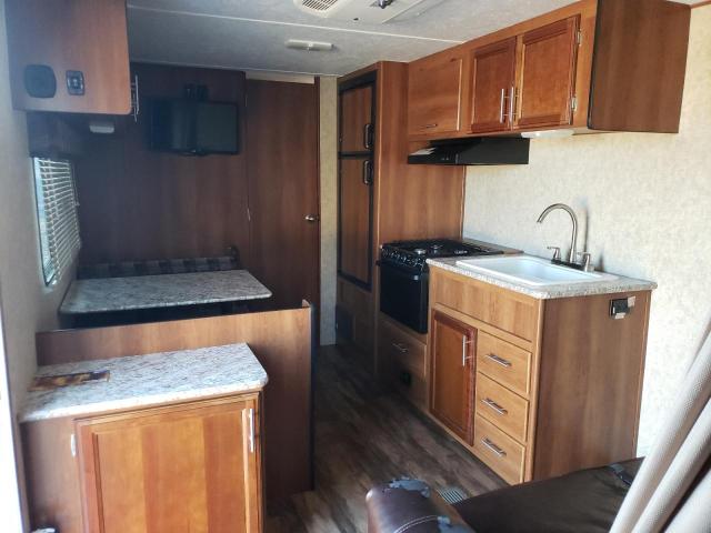 5ZT2AVKBXHB914353 - 2017 FOREST RIVER AVENGER ATI21RB 白色 照片 6