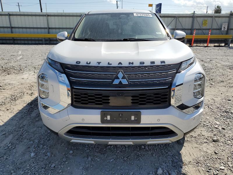 JA4J4UA80NZ054139 - 2022 MITSUBISHI OUTLANDER SE WHITE photo 5