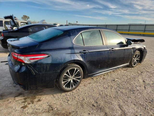 4T1B11HK8JU651805 - 2018 TOYOTA CAMRY L 蓝色 照片 3