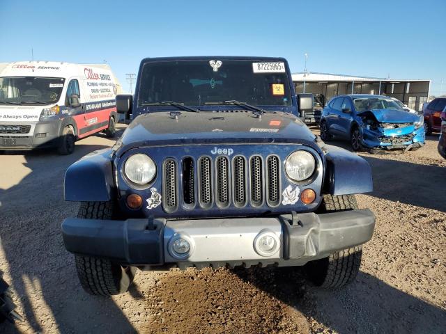 1C4AJWBG5DL581515 - 2013 JEEP WRANGLER SAHARA Azul foto 5