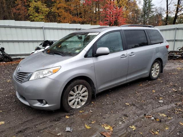 2016 TOYOTA SIENNA XLE, 
