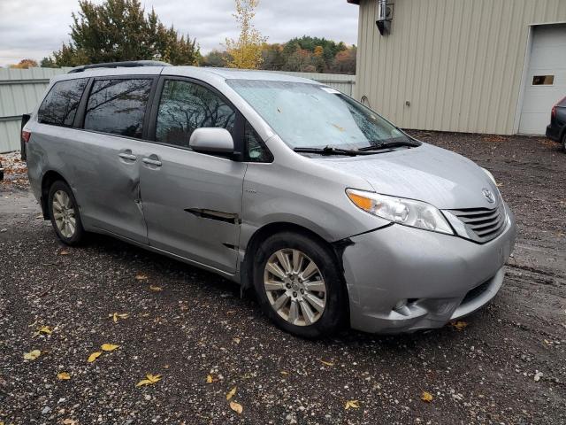 5TDDK3DC3GS130122 - 2016 TOYOTA SIENNA XLE SILVER photo 4