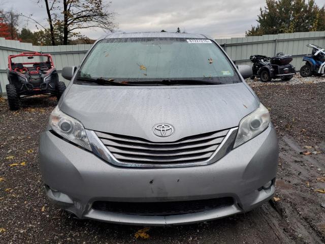 5TDDK3DC3GS130122 - 2016 TOYOTA SIENNA XLE SILVER photo 5