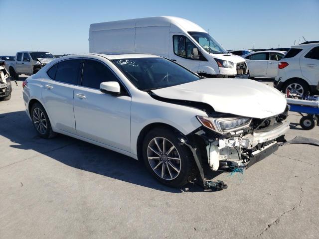 19UUB1F33JA011221 - 2018 ACURA TLX WHITE photo 4