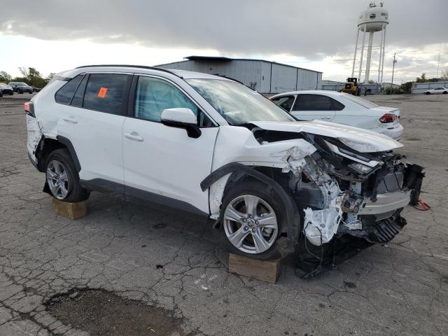 2T3P1RFV8SW534929 - 2025 TOYOTA RAV4 XLE WHITE photo 4